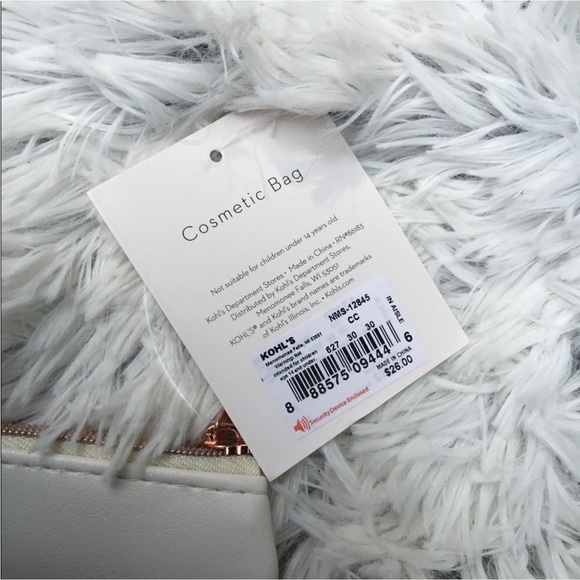 LC Lauren Conrad heart embellished cosmetic bag cream with pink hearts - Picture 9 of 9